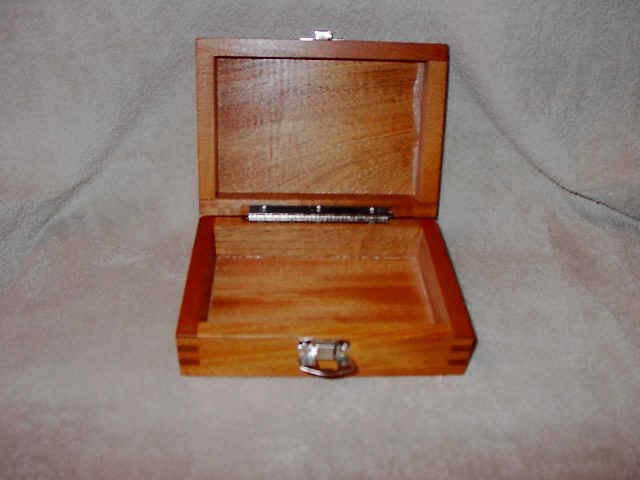 WoodBox 003.jpg (57246 bytes)